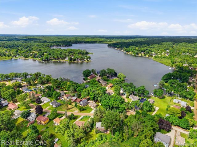 6160 Wertz, Springfield Charter Township, MI 48350