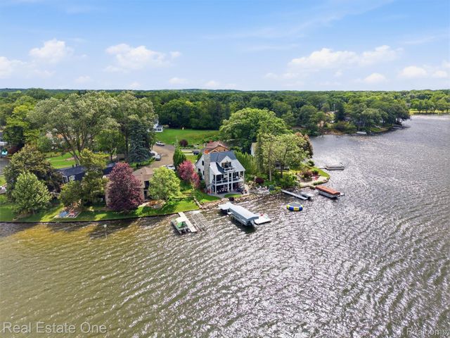 6160 Wertz, Springfield Charter Township, MI 48350