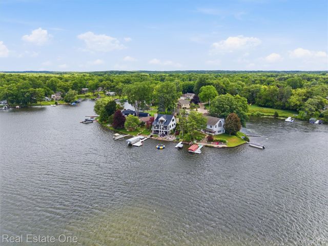 6160 Wertz, Springfield Charter Township, MI 48350