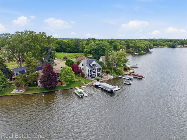 6160 Wertz, Springfield Charter Township, MI 48350