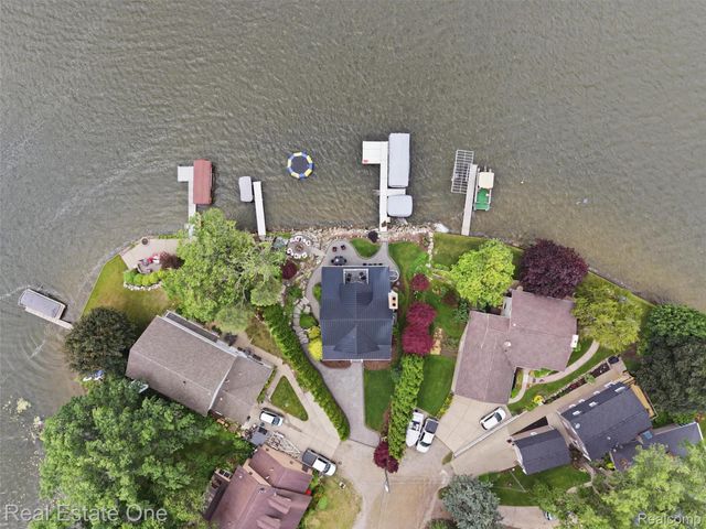 6160 Wertz, Springfield Charter Township, MI 48350
