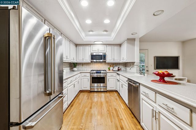 120 Greenbriar, Moraga, CA 94556