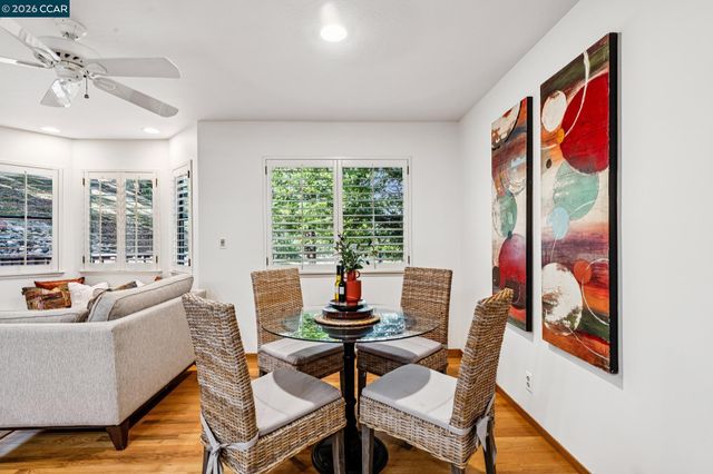 120 Greenbriar, Moraga, CA 94556