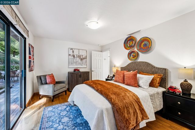 120 Greenbriar, Moraga, CA 94556