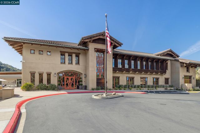 120 Greenbriar, Moraga, CA 94556