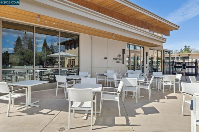 120 Greenbriar, Moraga, CA 94556