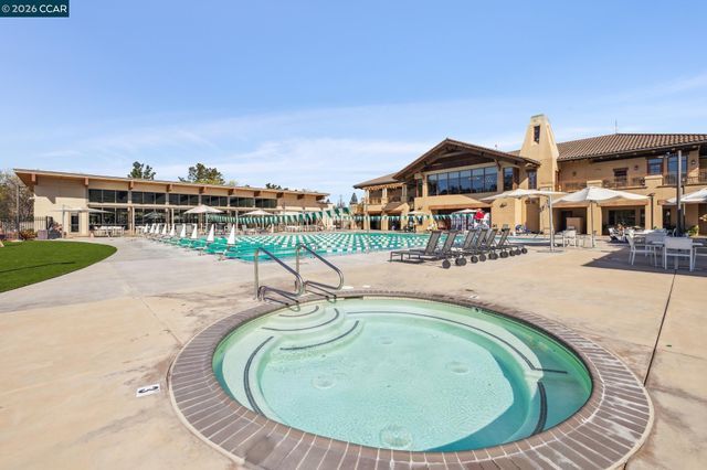 120 Greenbriar, Moraga, CA 94556