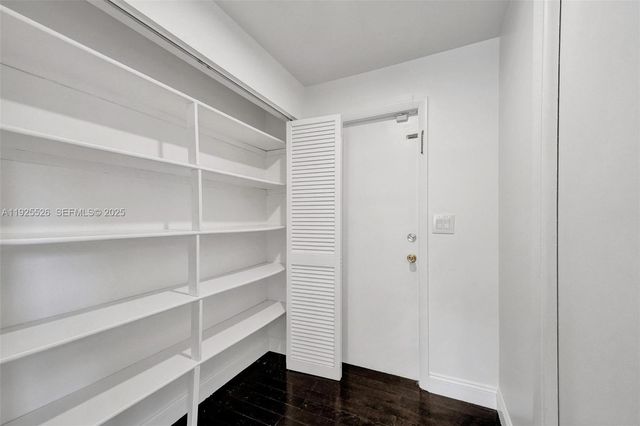 620 NE 2nd St, Pompano Beach, FL 33060