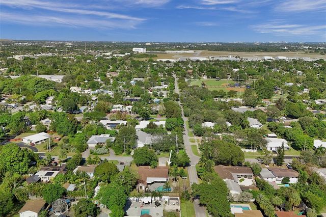 620 NE 2nd St, Pompano Beach, FL 33060