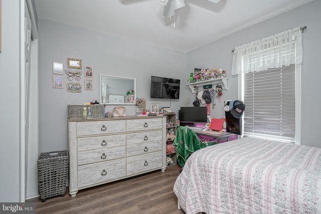 202 5TH AVE, Mount Ephraim, NJ 08059