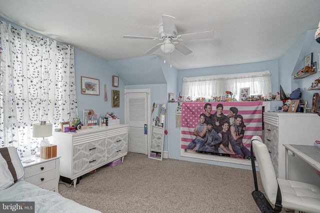 202 5TH AVE, Mount Ephraim, NJ 08059