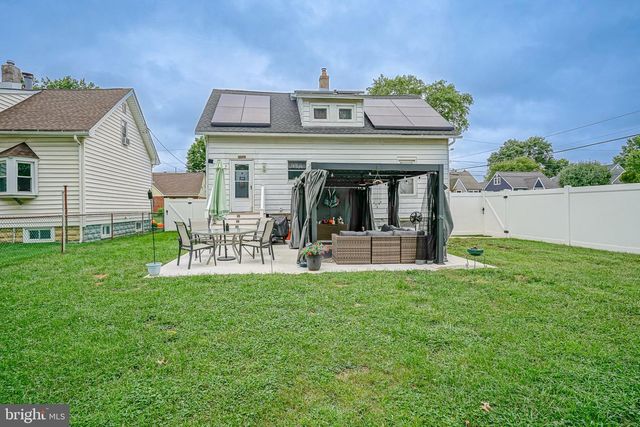 202 5TH AVE, Mount Ephraim, NJ 08059