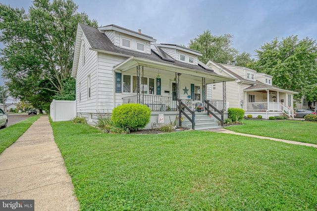 202 5TH AVE, Mount Ephraim, NJ 08059