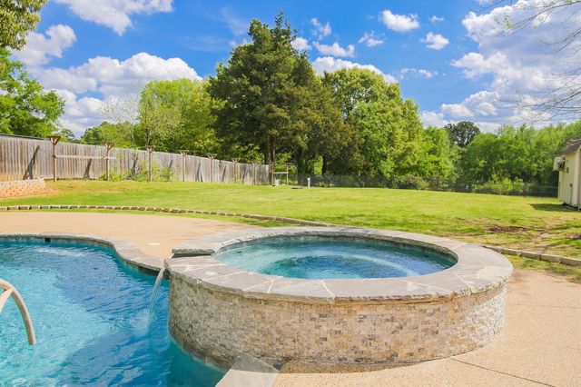 507 Willow St, Hallsville, TX 75650