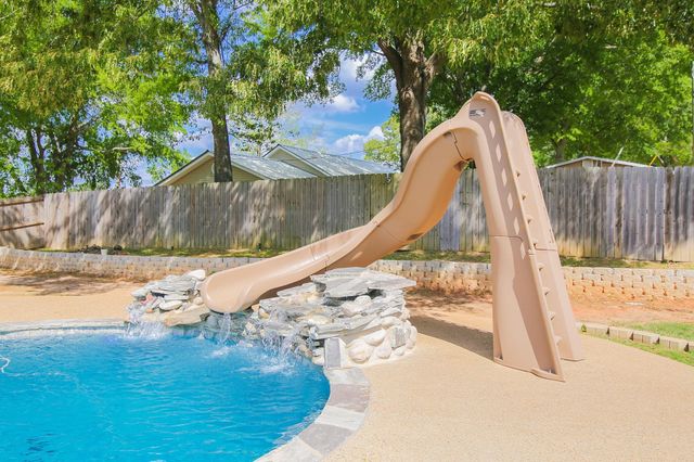 507 Willow St, Hallsville, TX 75650