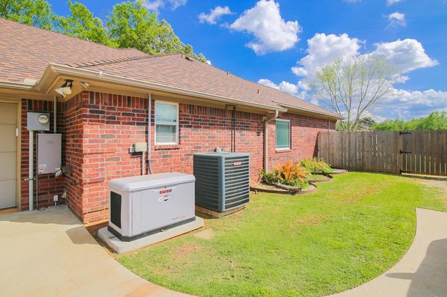 507 Willow St, Hallsville, TX 75650