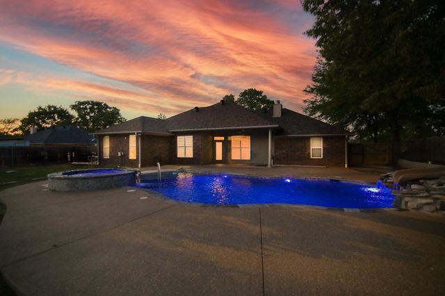 507 Willow St, Hallsville, TX 75650