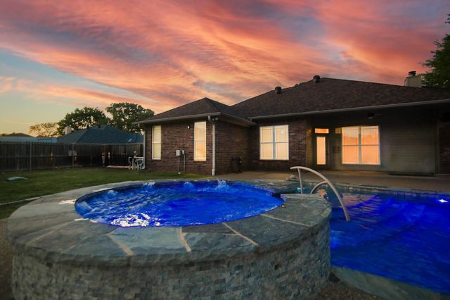 507 Willow St, Hallsville, TX 75650