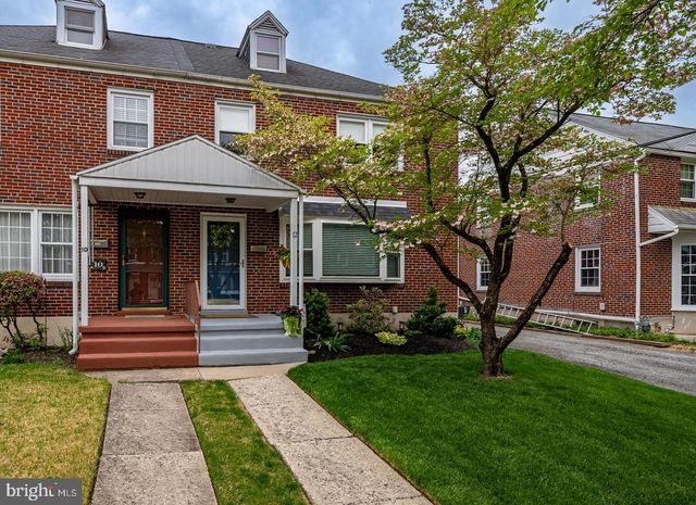 12 LAWNDALE RD, Wyomissing, PA 19610