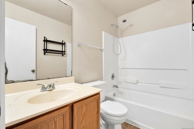 2302 Pue Rd, San Antonio, TX 78245