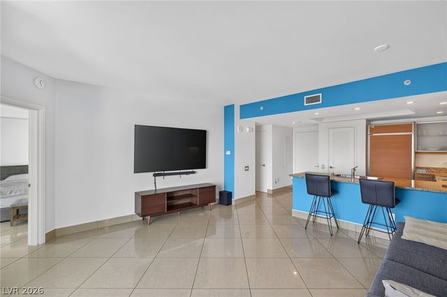 322 Karen Avenue 1106, Las Vegas, NV 89109