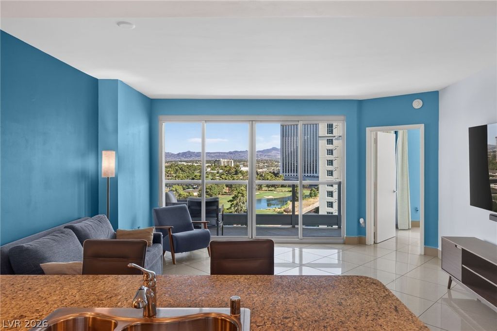 322 Karen Avenue 1106, Las Vegas, NV 89109