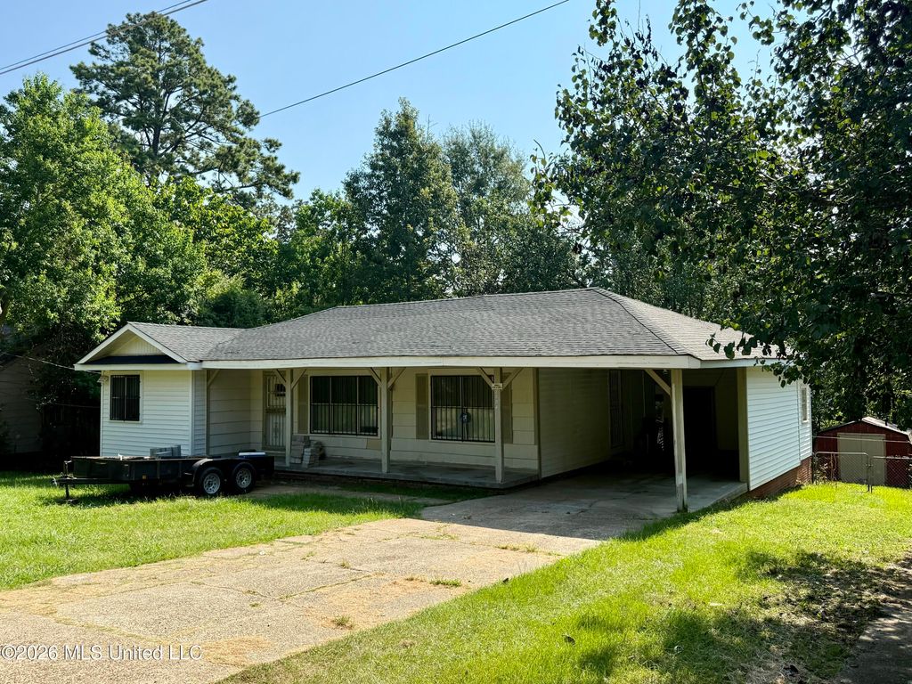 2704 Hillside Drive, Jackson, MS 39204