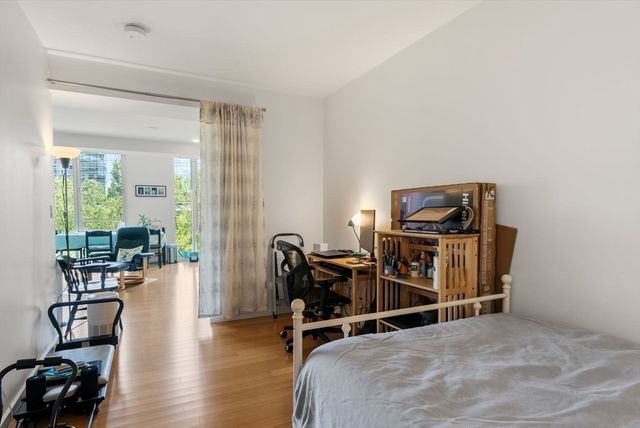 2 Earhart St 421, Cambridge, MA 02141