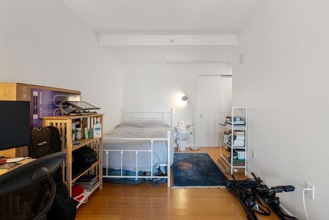 2 Earhart St 421, Cambridge, MA 02141