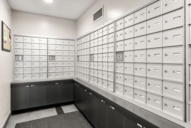 2 Earhart St 421, Cambridge, MA 02141