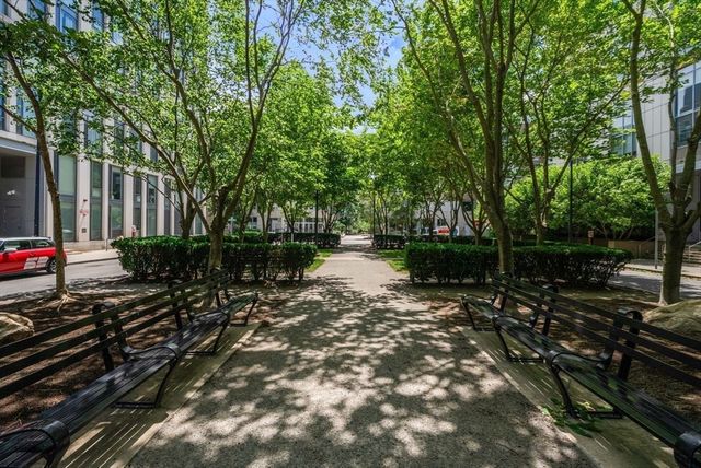 2 Earhart St 421, Cambridge, MA 02141