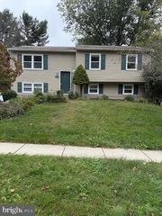 24201 BUSH HILL RD, Gaithersburg, MD 20882