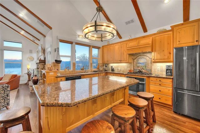 27431 Alpen, Lake Arrowhead, CA 92352