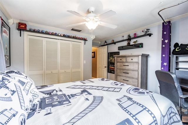 3018 PRESTIGE DRIVE, Clearwater, FL 33759