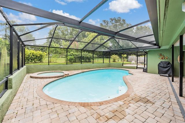 3018 PRESTIGE DRIVE, Clearwater, FL 33759