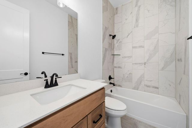 412 Hillview Nature, New Caney, TX 77357