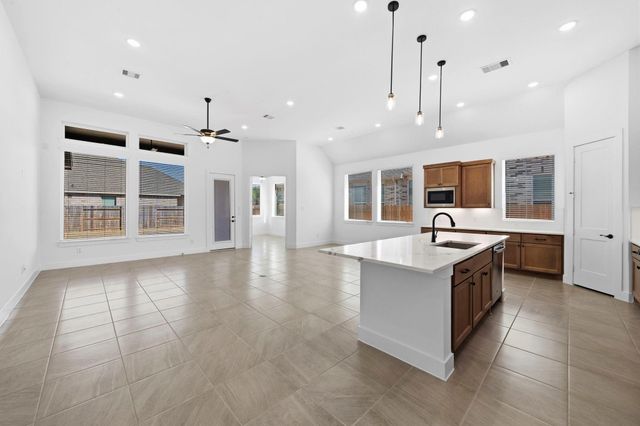 412 Hillview Nature, New Caney, TX 77357