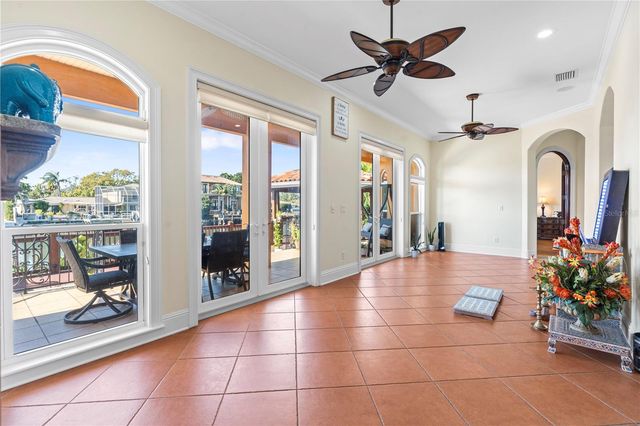 3952 VERSAILLES DRIVE, Tampa, FL 33634