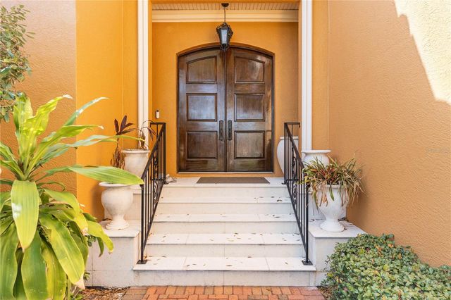 3952 VERSAILLES DRIVE, Tampa, FL 33634