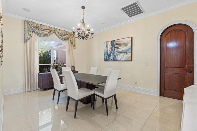 3952 VERSAILLES DRIVE, Tampa, FL 33634