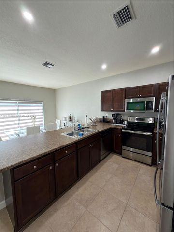 278 SE 31st Terrace, Homestead, FL 33033
