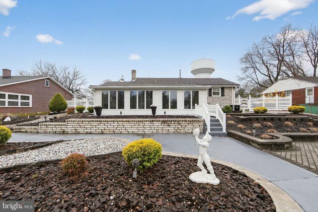 433 WASHINGTON ST, East Greenville, PA 18041
