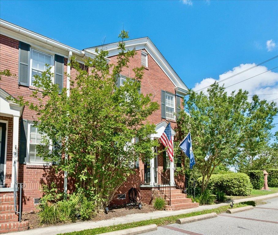 Image 39 of property listing at 301 Broad Street 4, Charleston, SC 29401