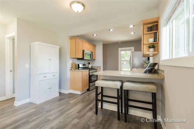 120 34th Street, Wyoming, MI 49548