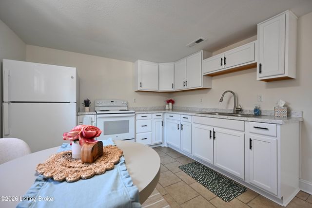 110 Crutz Ln, Elizabethtown, KY 42701