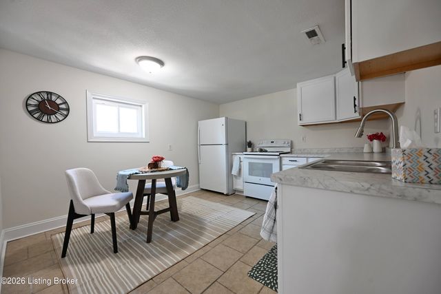 110 Crutz Ln, Elizabethtown, KY 42701