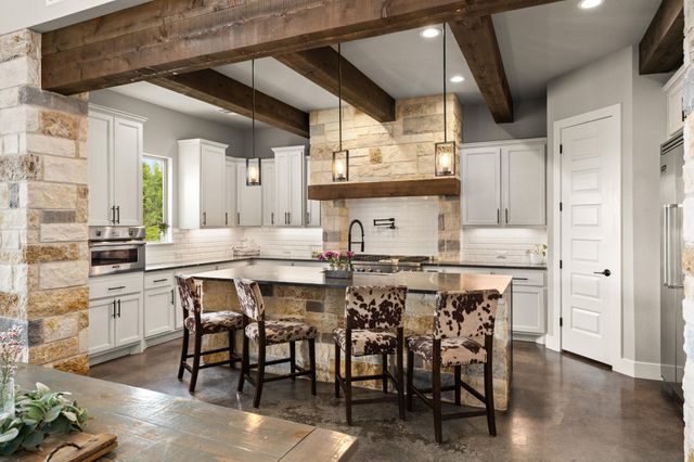 3830 Outback TRL, Spicewood, TX 78669