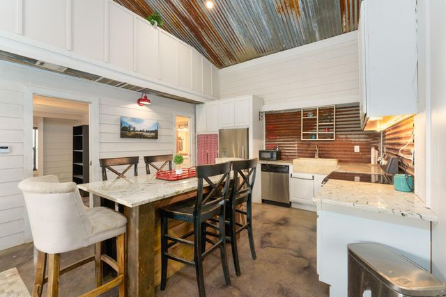 3830 Outback TRL, Spicewood, TX 78669