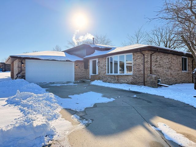 3518 Jacqueline Drive, Crete, IL 60417