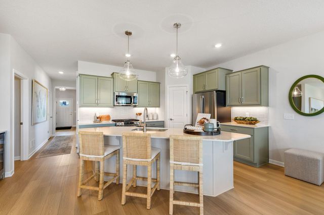 10430 Glenbrook Avenue S, Cottage Grove, MN 55016